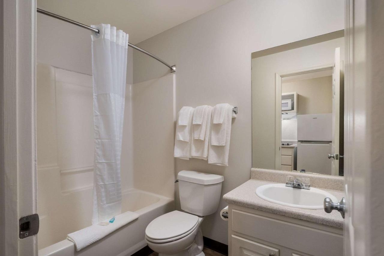 Suburban Studios Denver Central-Арвада Екстер'єр фото