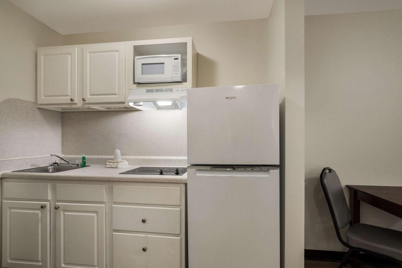 Suburban Studios Denver Central-Арвада Екстер'єр фото