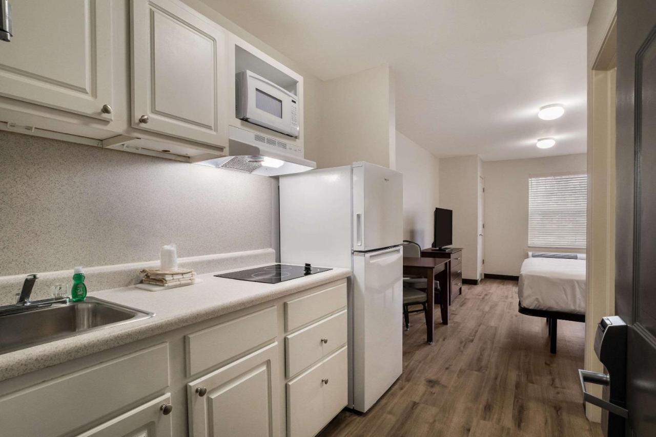 Suburban Studios Denver Central-Арвада Екстер'єр фото
